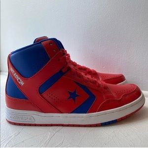 Like new! Classic Converse Weapon